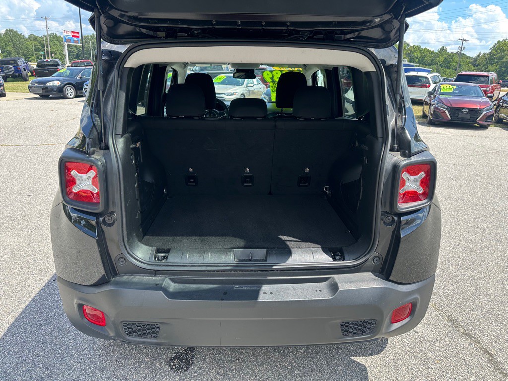2023 Jeep Renegade Image 10