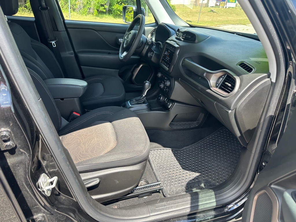 2023 Jeep Renegade Image 23