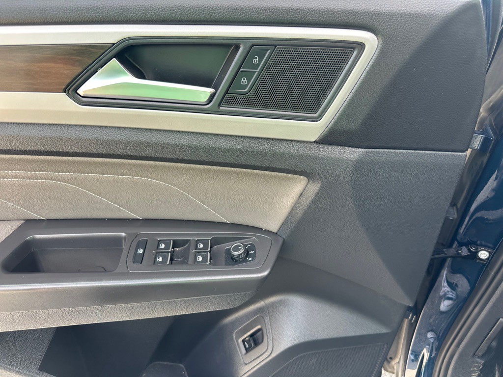2023 Volkswagen Atlas Image 12