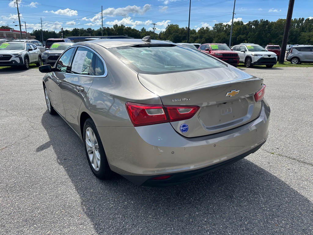 2025 Chevrolet Malibu Image 3