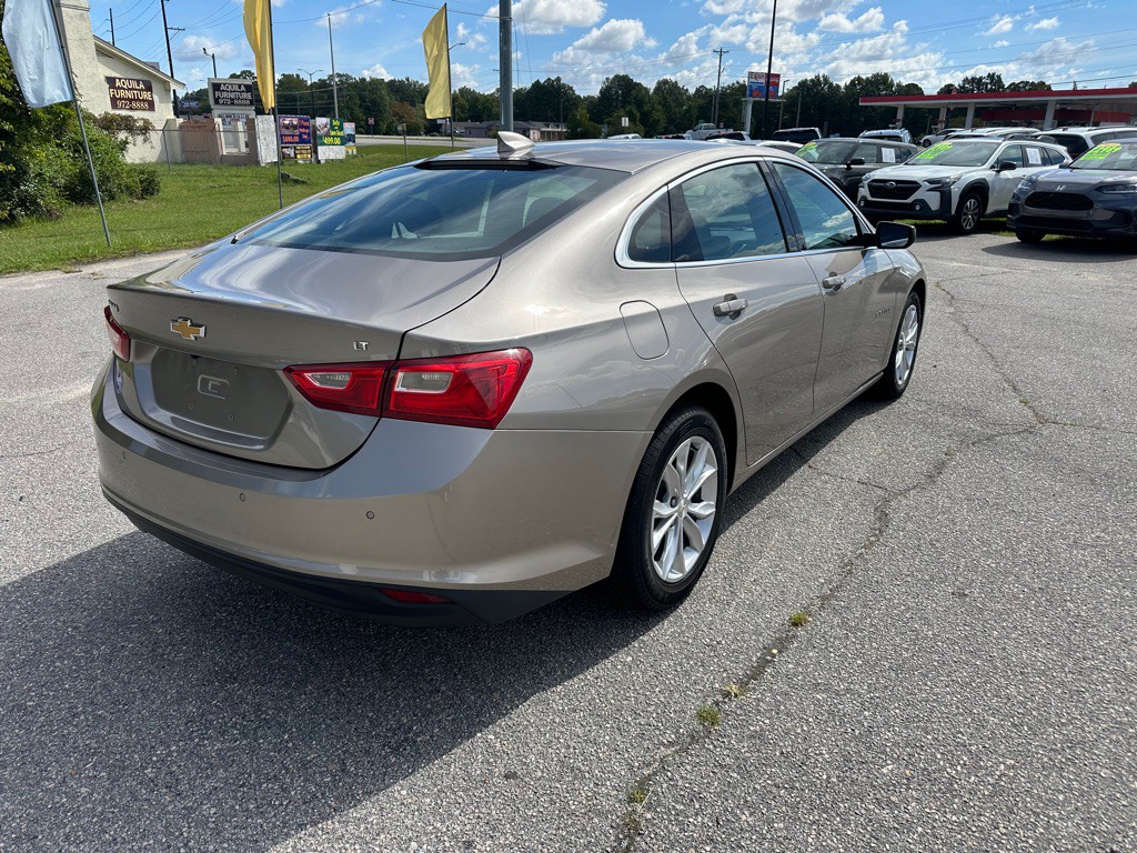2025 Chevrolet Malibu Image 5