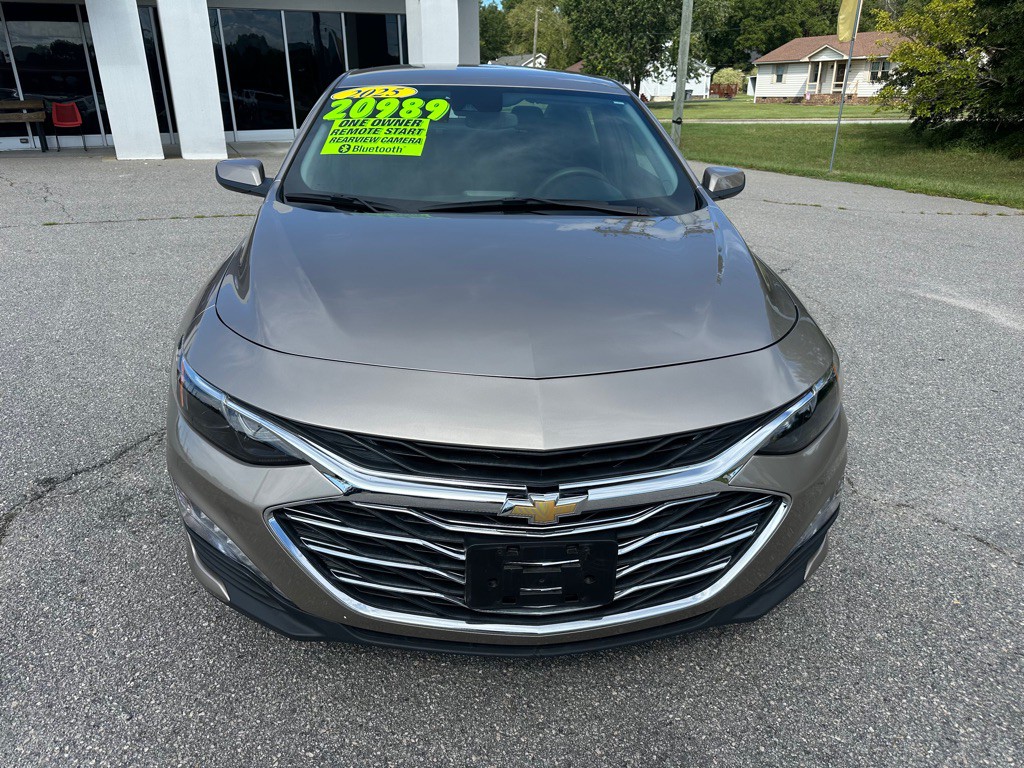 2025 Chevrolet Malibu Image 8