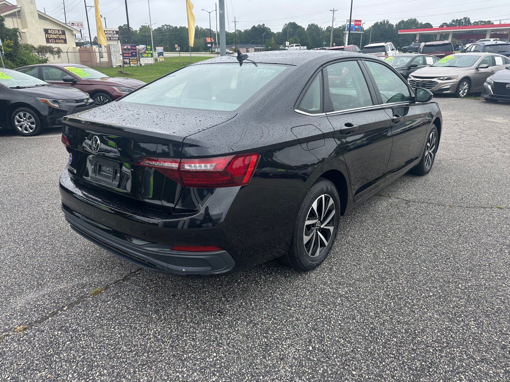 2024 Volkswagen Jetta Image 5