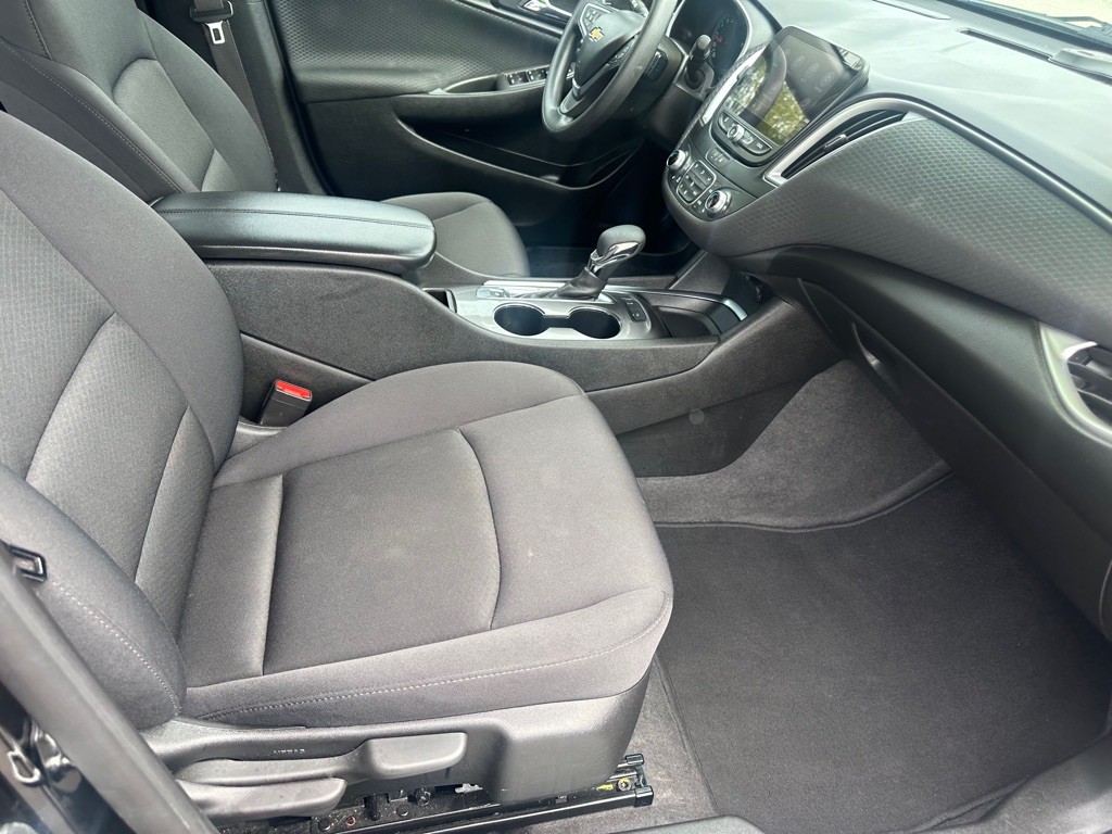 2025 Chevrolet Malibu Image 22