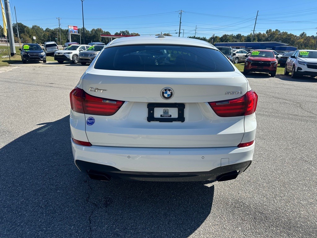 2015 BMW 5 Series Image 4