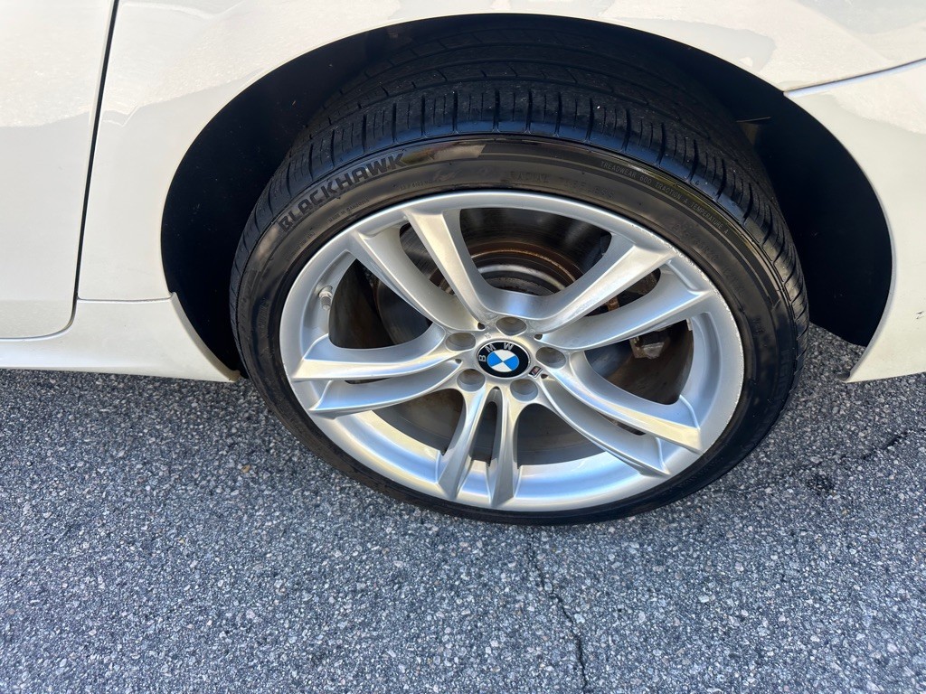 2015 BMW 5 Series Image 9
