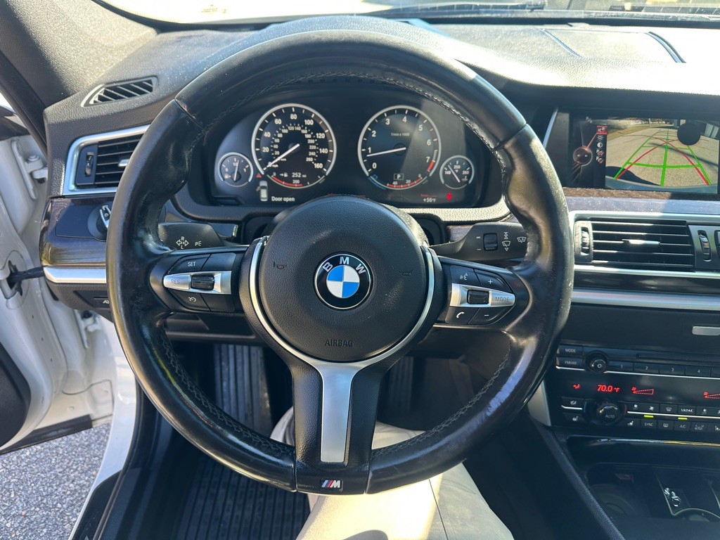 2015 BMW 5 Series Image 18