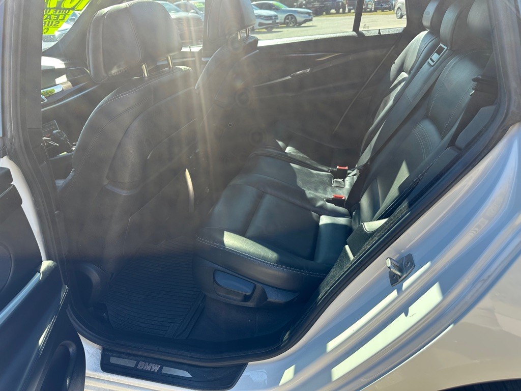 2015 BMW 5 Series Image 22