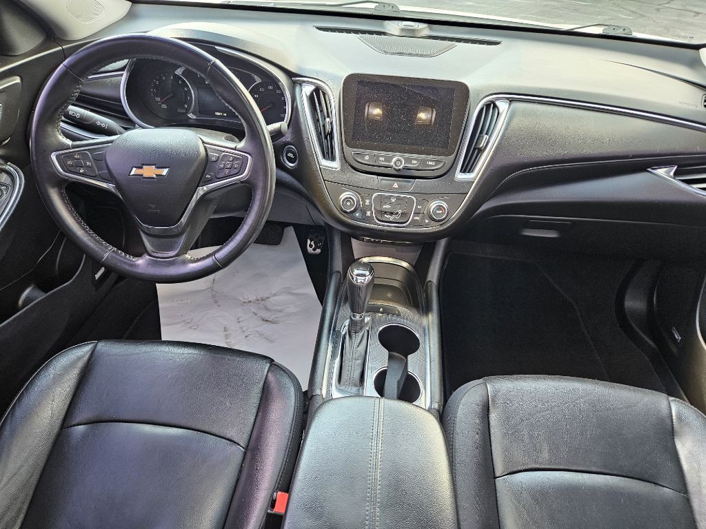2017 Chevrolet Malibu Image 13