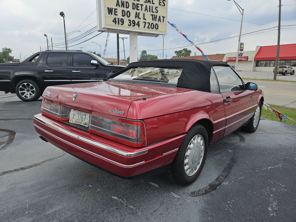 1993 Cadillac Allante Image 4
