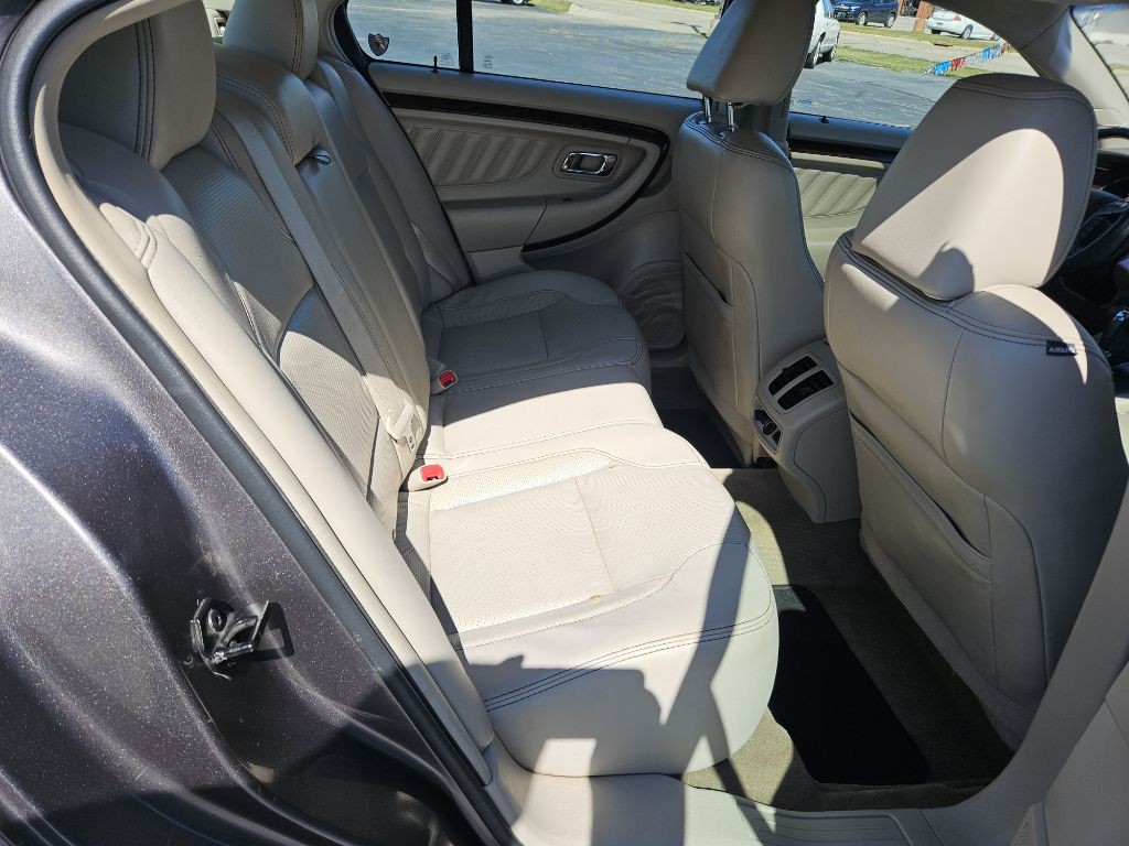 2012 Ford Taurus Image 12