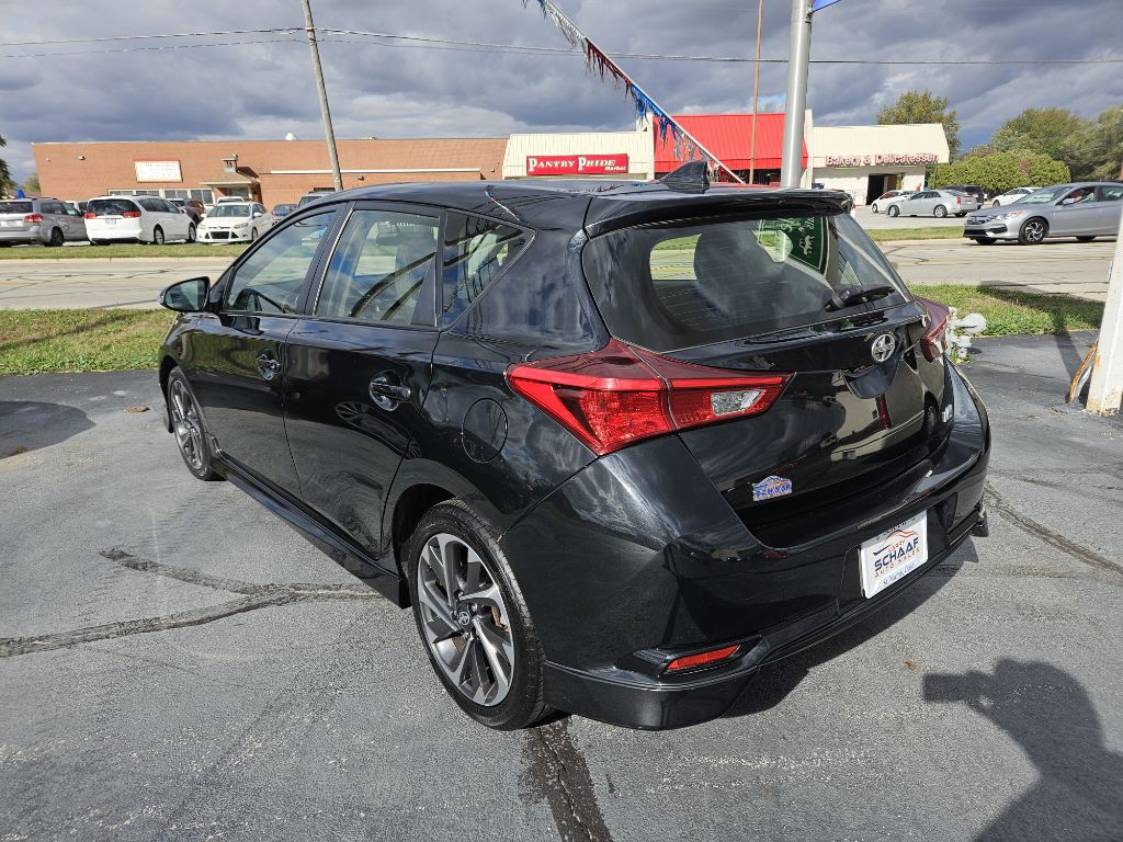 2016 Toyota Corolla Image 7