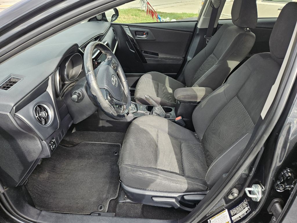 2016 Toyota Corolla Image 9