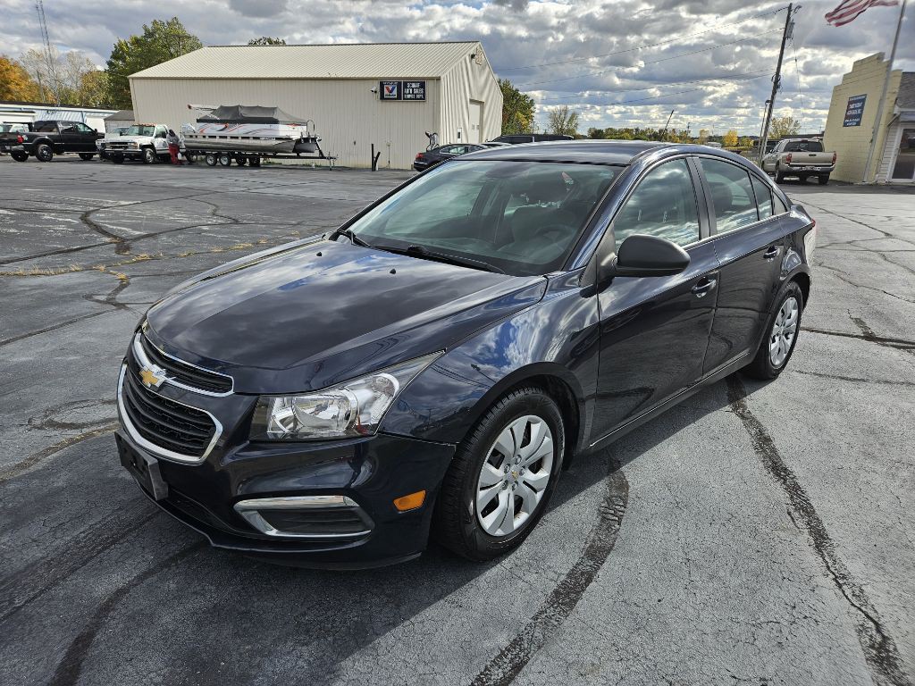 2015 Chevrolet Cruze Image 1