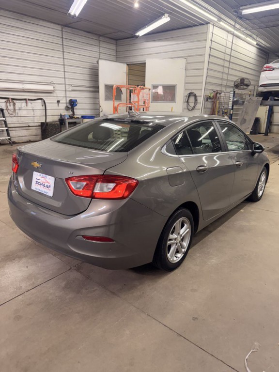2017 Chevrolet Cruze Image 6