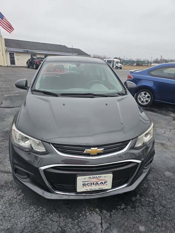 2017 Chevrolet Sonic Image 2