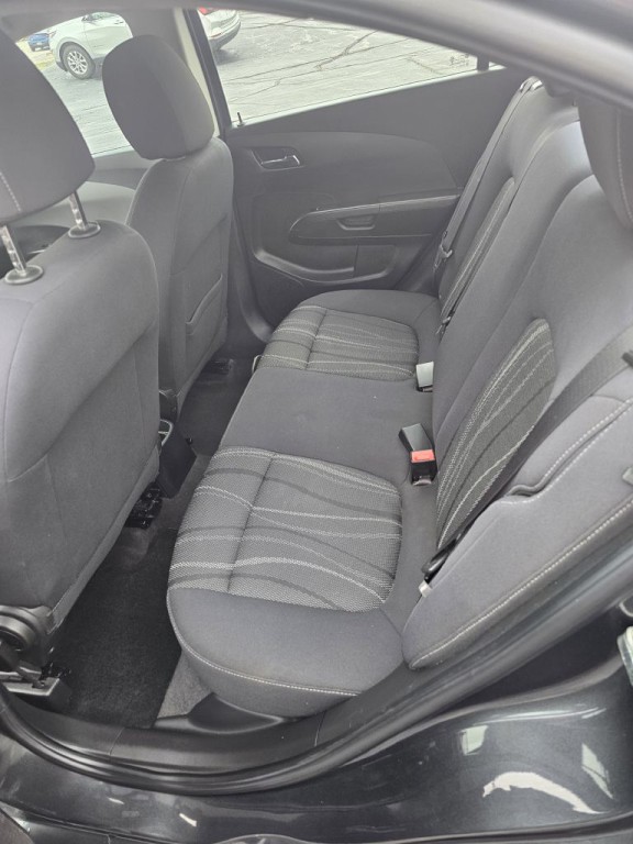 2017 Chevrolet Sonic Image 5