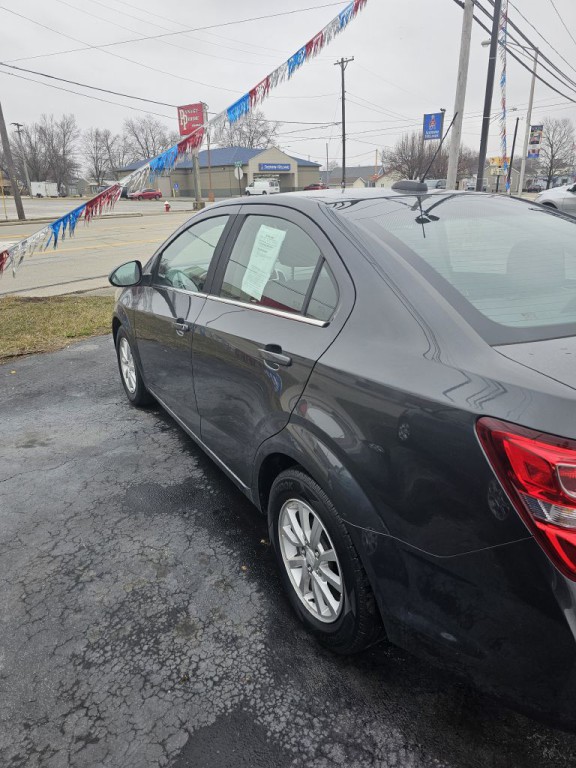 2017 Chevrolet Sonic Image 7