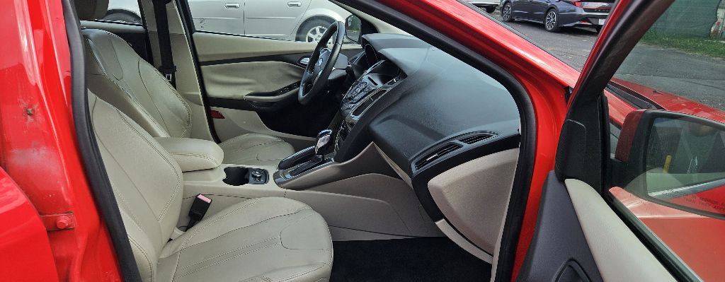 2012 Ford Focus Image 13