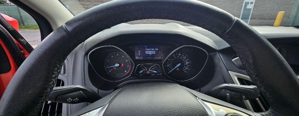 2012 Ford Focus Image 17