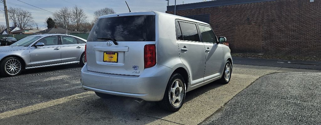 2010 Scion xB Image 10