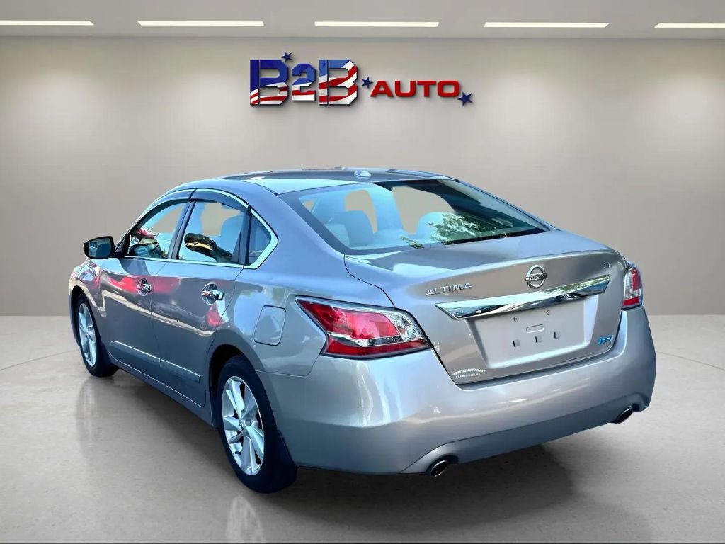 2014 Nissan Altima Image 6