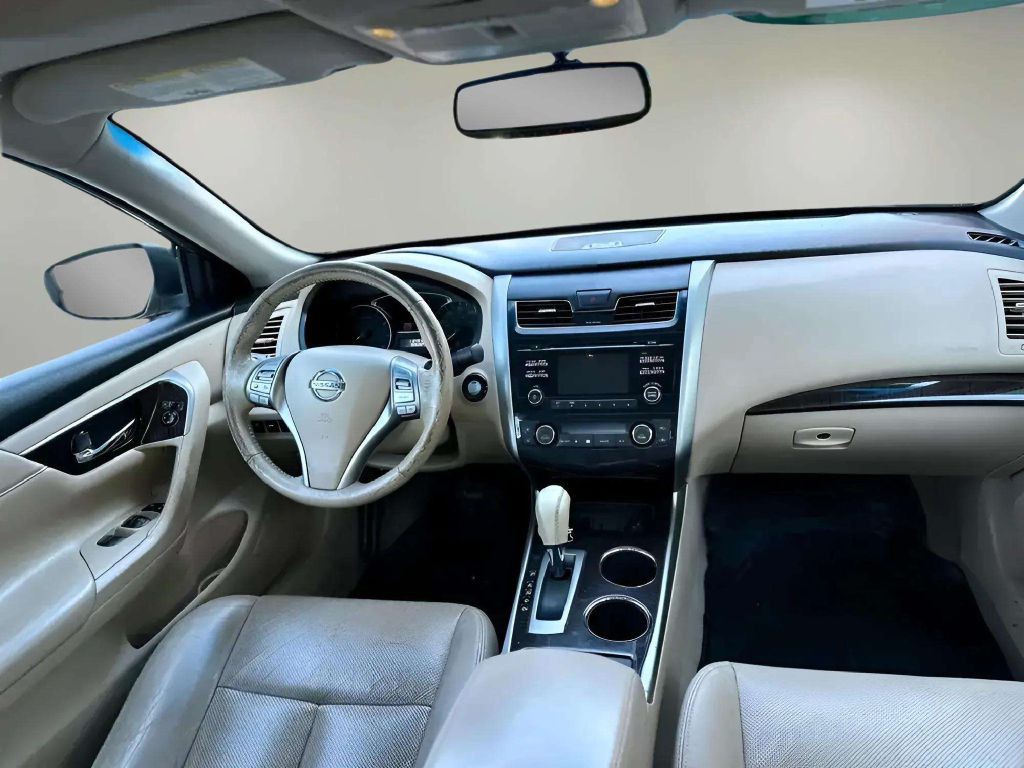 2014 Nissan Altima Image 7