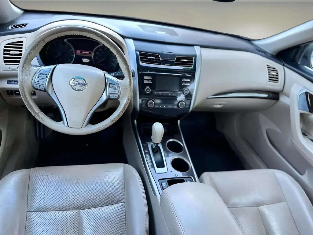 2014 Nissan Altima Image 12
