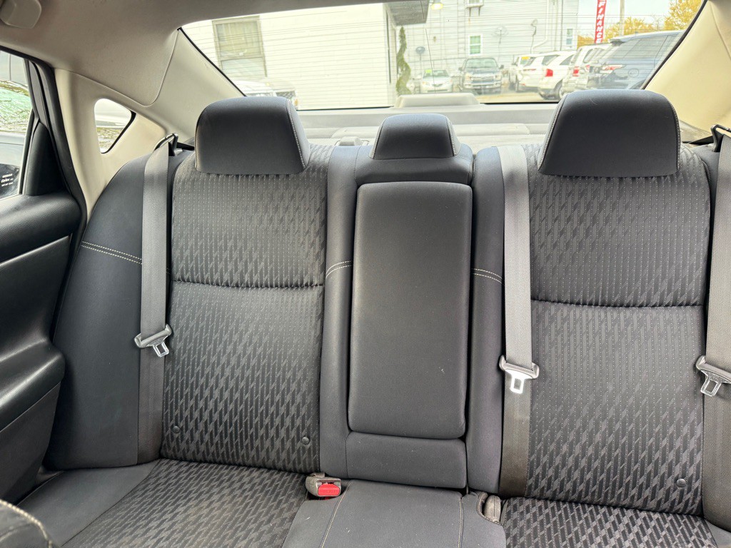 2017 Nissan Altima Image 13