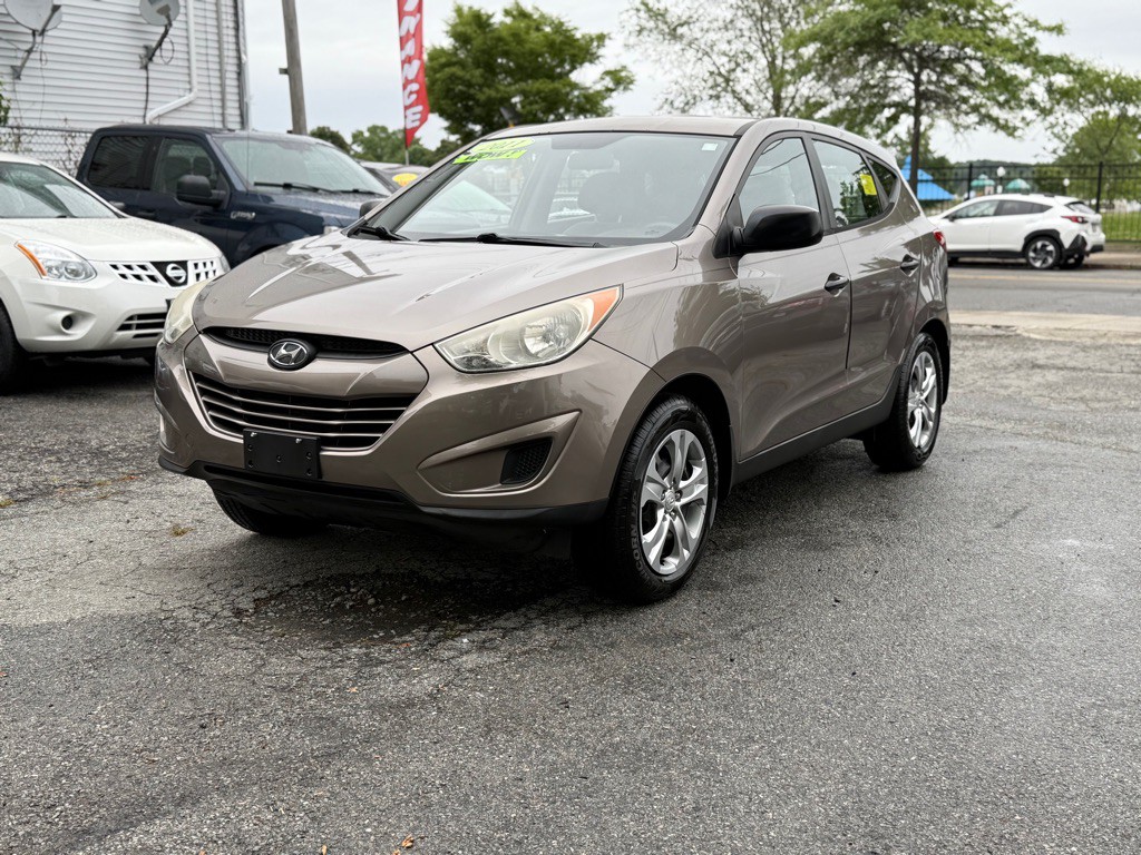 2011 Hyundai Tucson Image 1