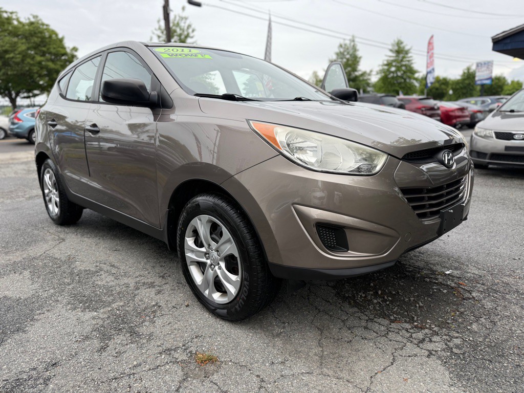 2011 Hyundai Tucson Image 14
