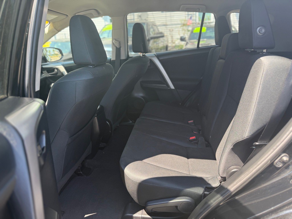 2016 Toyota Rav4 Image 7