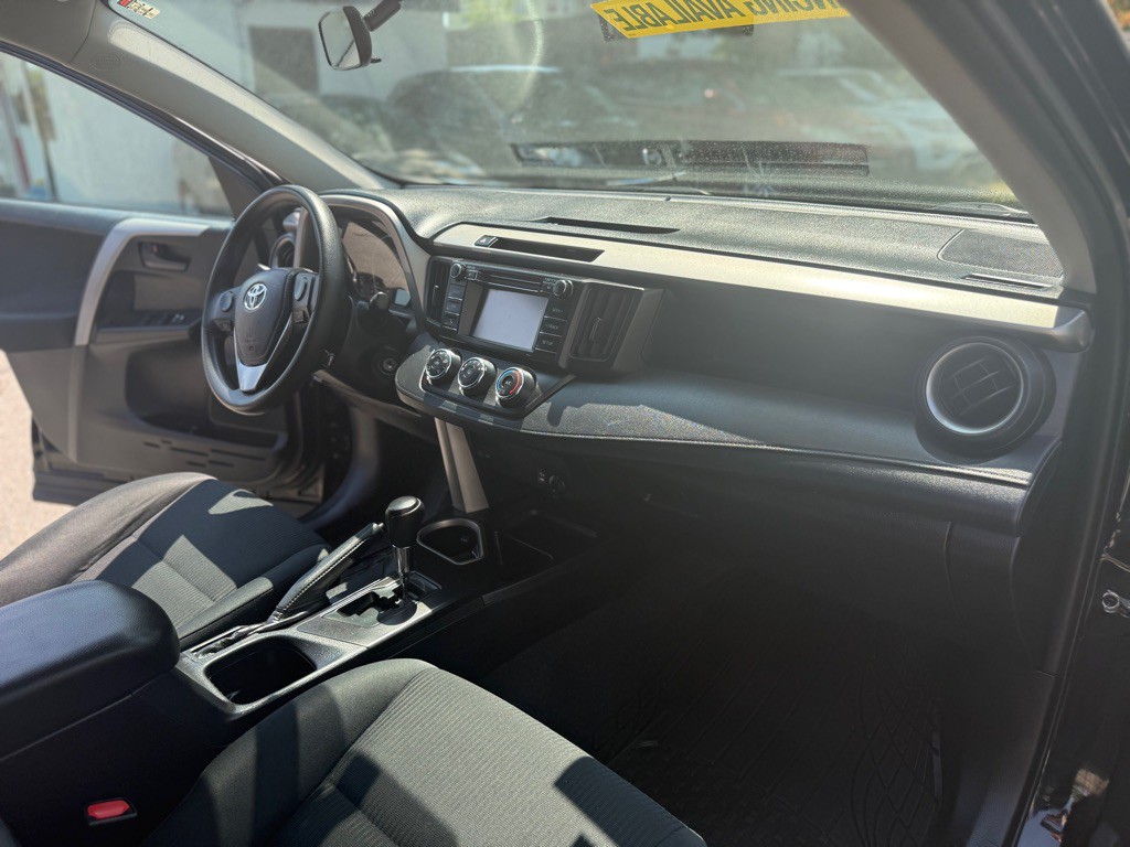 2016 Toyota Rav4 Image 11