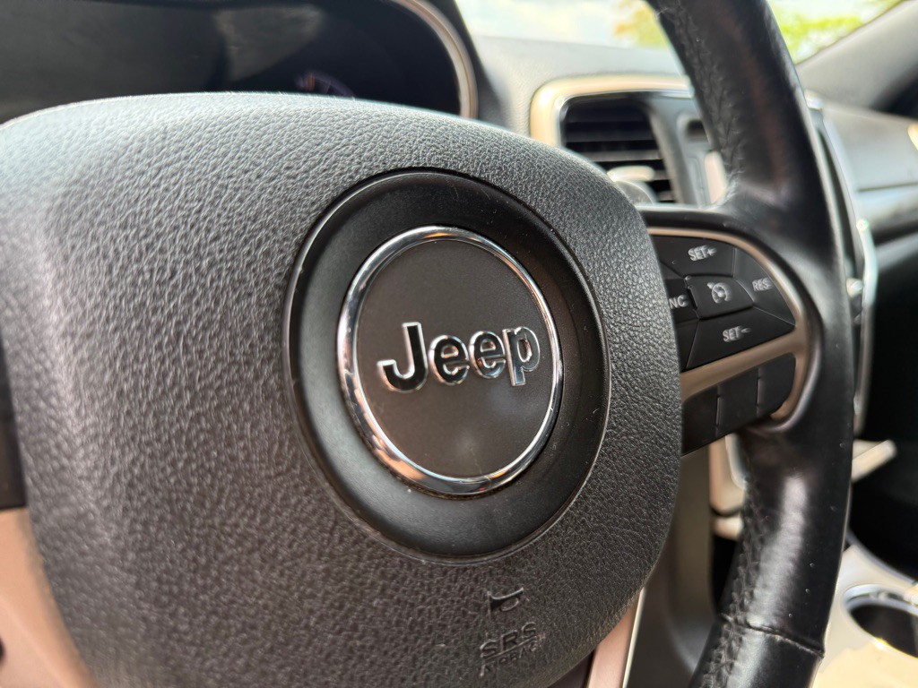2014 Jeep Grand Cherokee Image 22