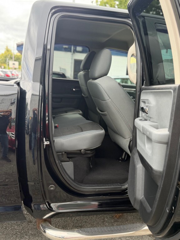 2014 RAM 1500 Image 8