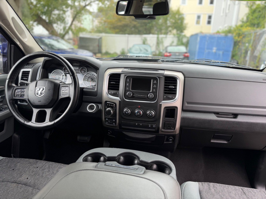 2014 RAM 1500 Image 11