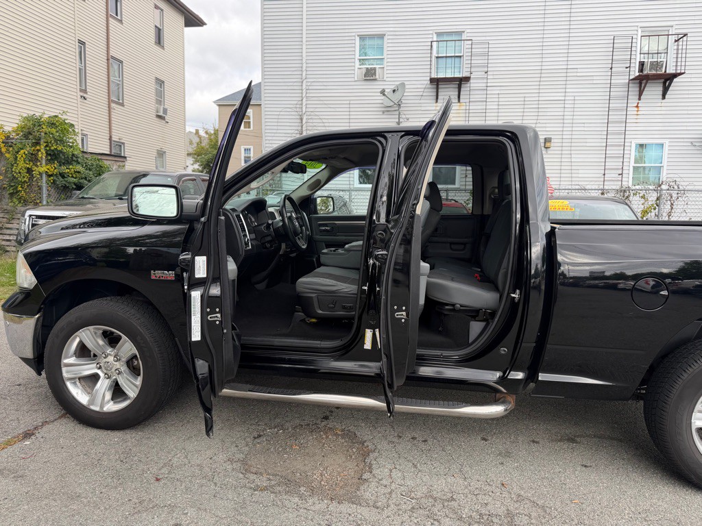 2014 RAM 1500 Image 13
