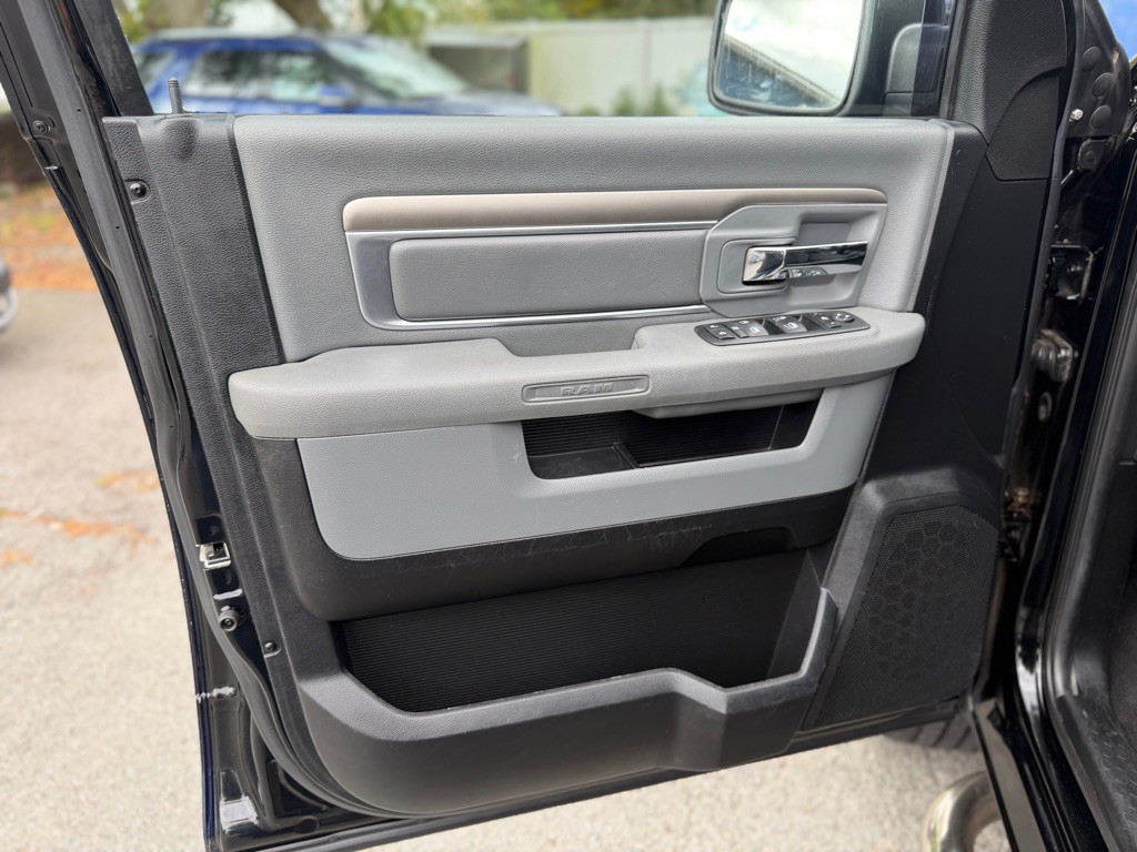 2014 RAM 1500 Image 15