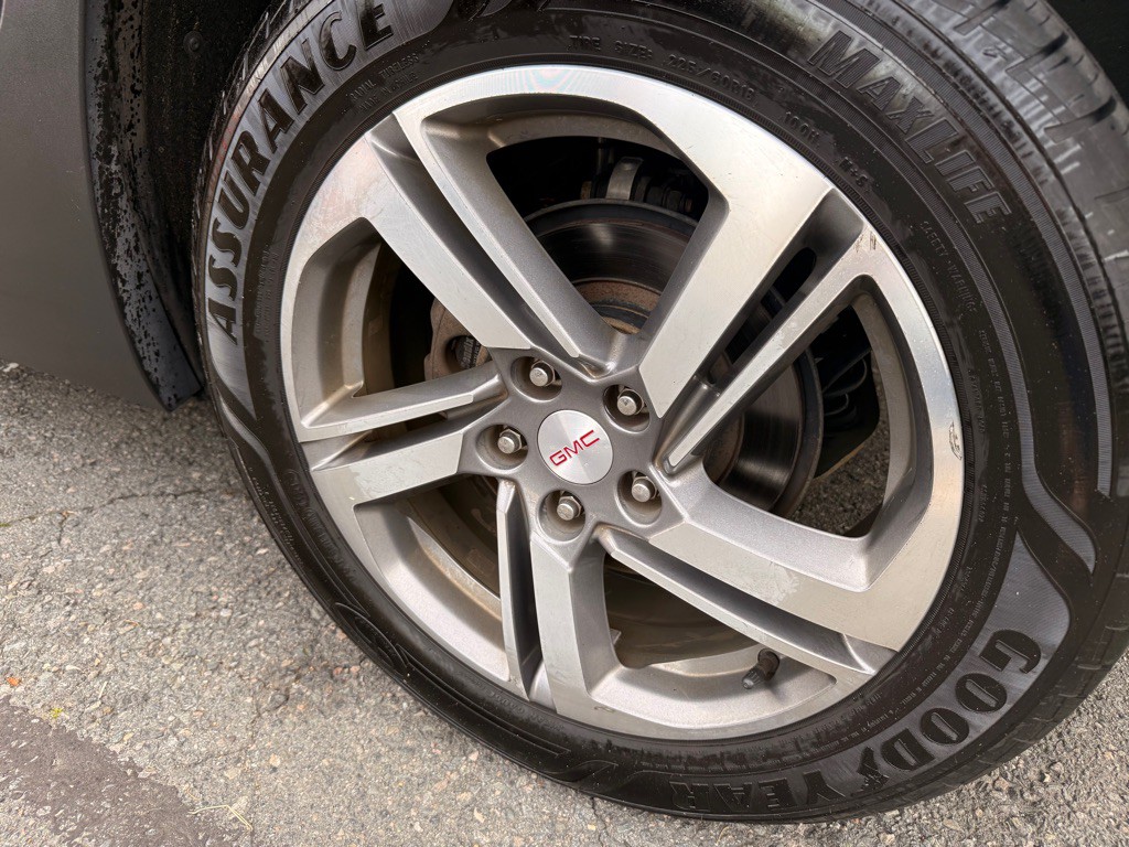2020 GMC Terrain Image 14