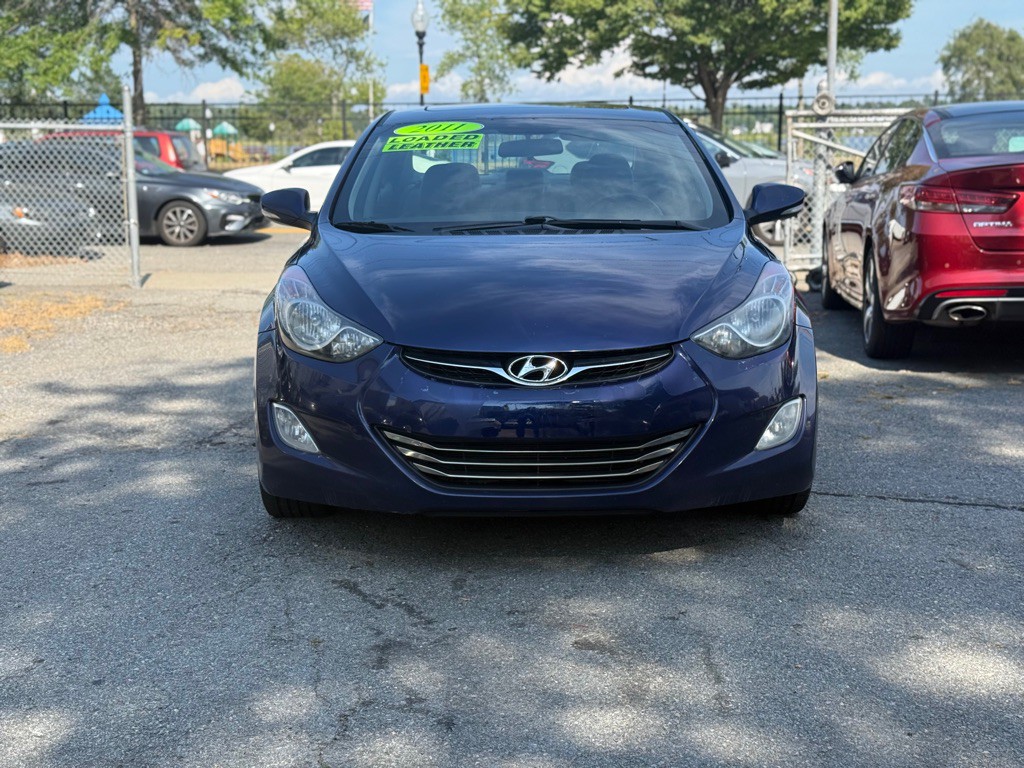 2011 Hyundai Elantra Image 2