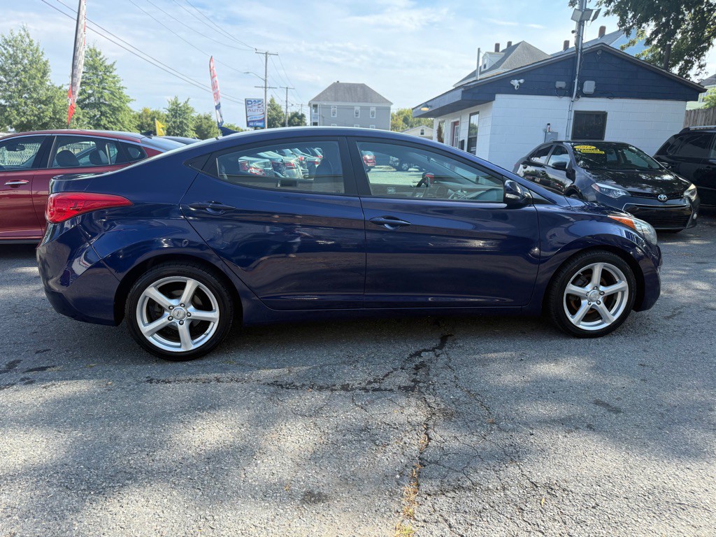 2011 Hyundai Elantra Image 6