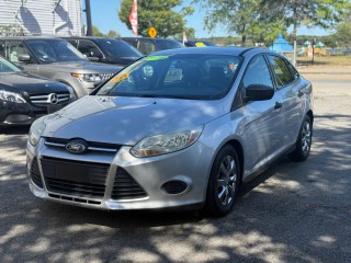 Image for 2014 Ford Focus S ID: 6772639
