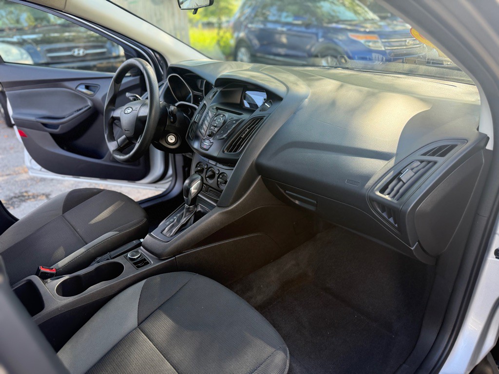 2014 Ford Focus Image 14