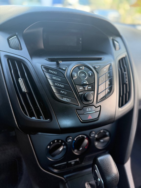 2014 Ford Focus Image 19