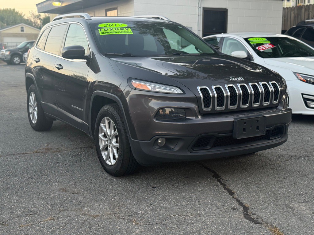 2017 Jeep Cherokee Image 3