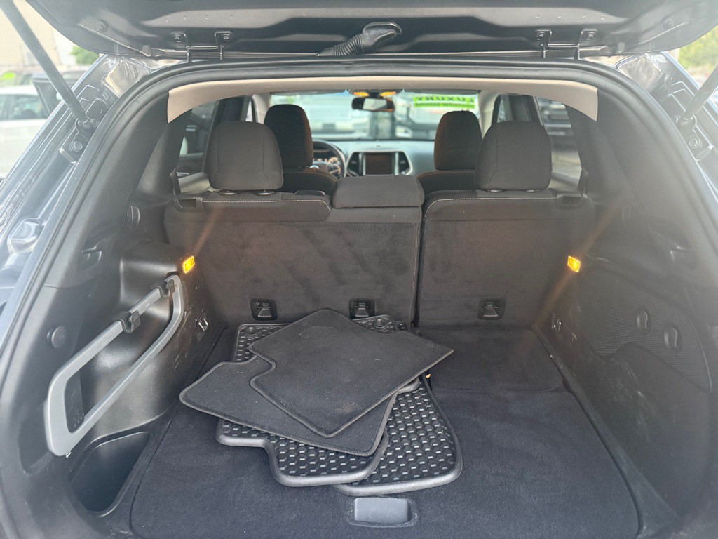 2017 Jeep Cherokee Image 13