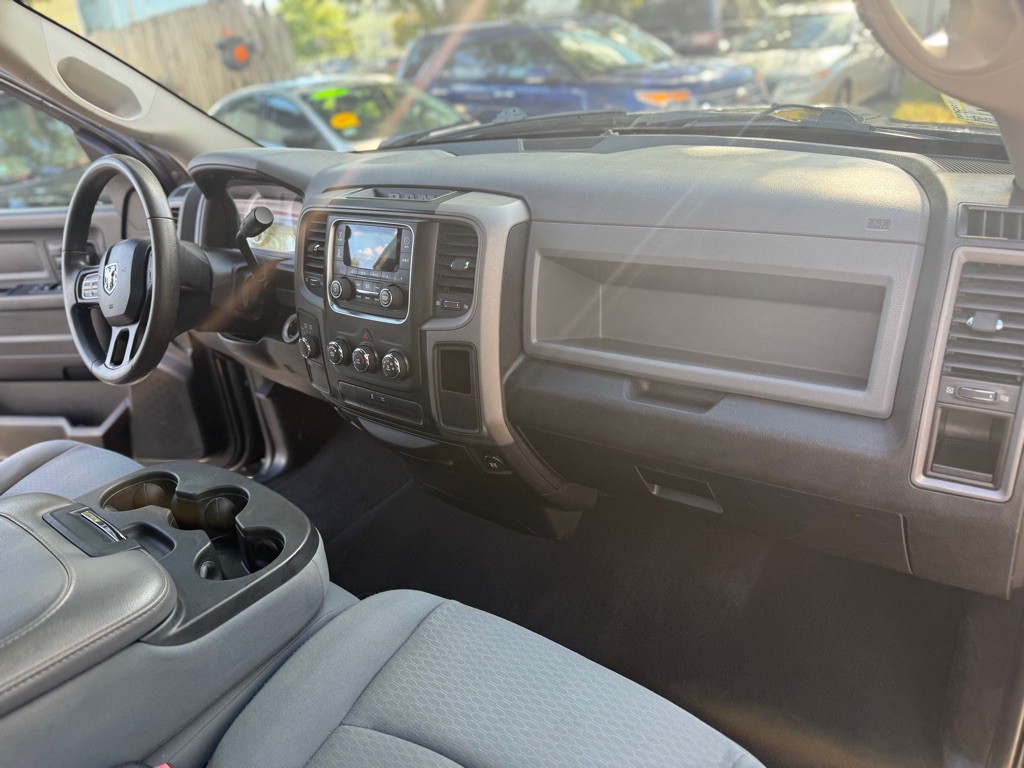 2013 RAM 1500 Image 11