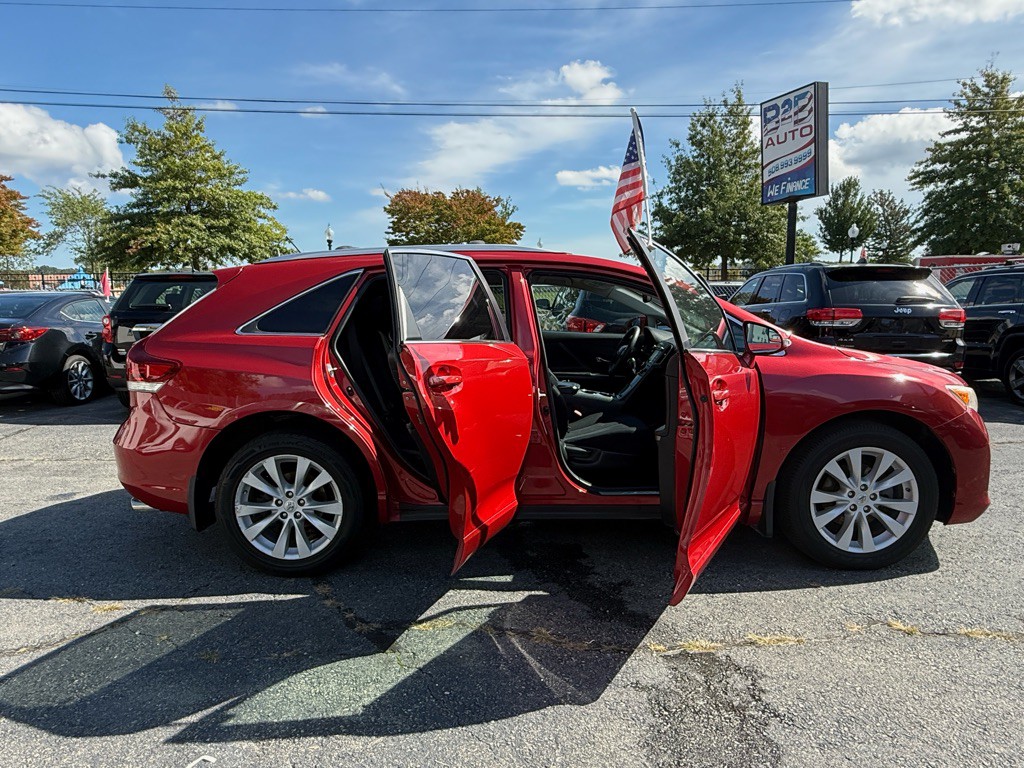 2015 Toyota Venza Image 11