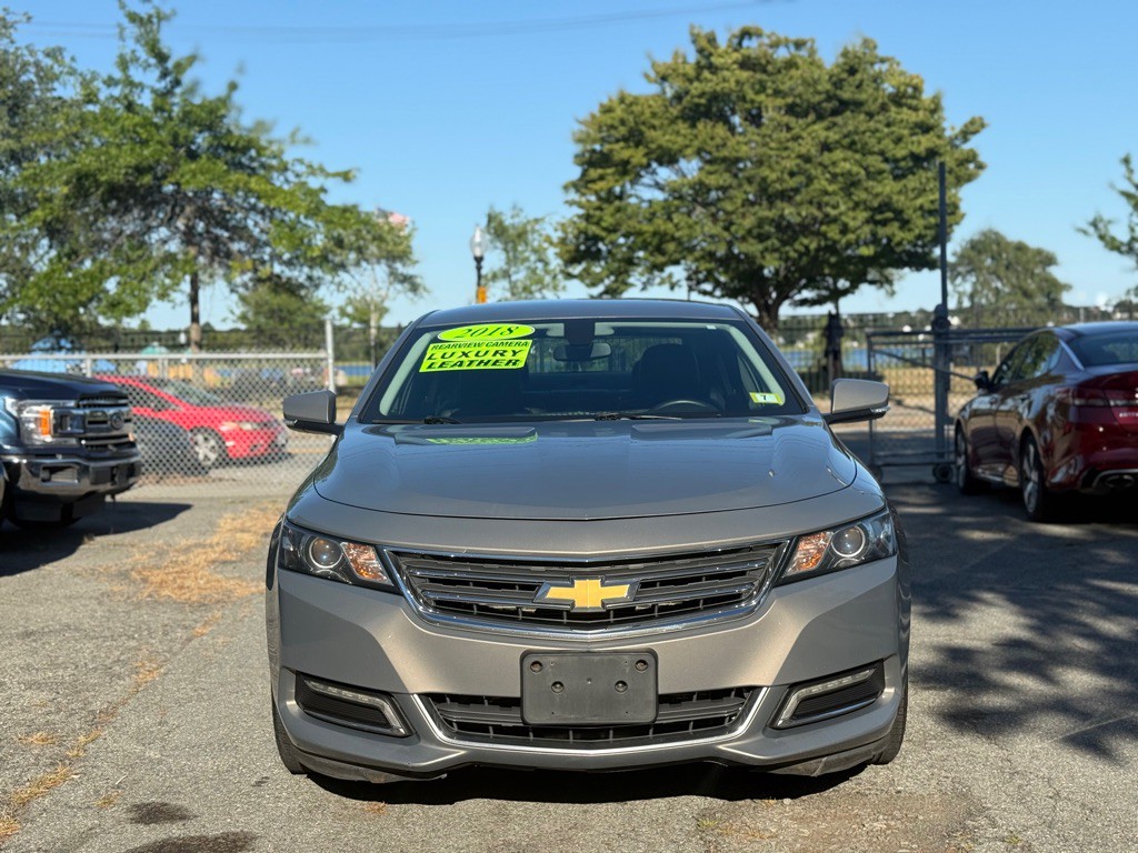 2018 Chevrolet Malibu Image 2