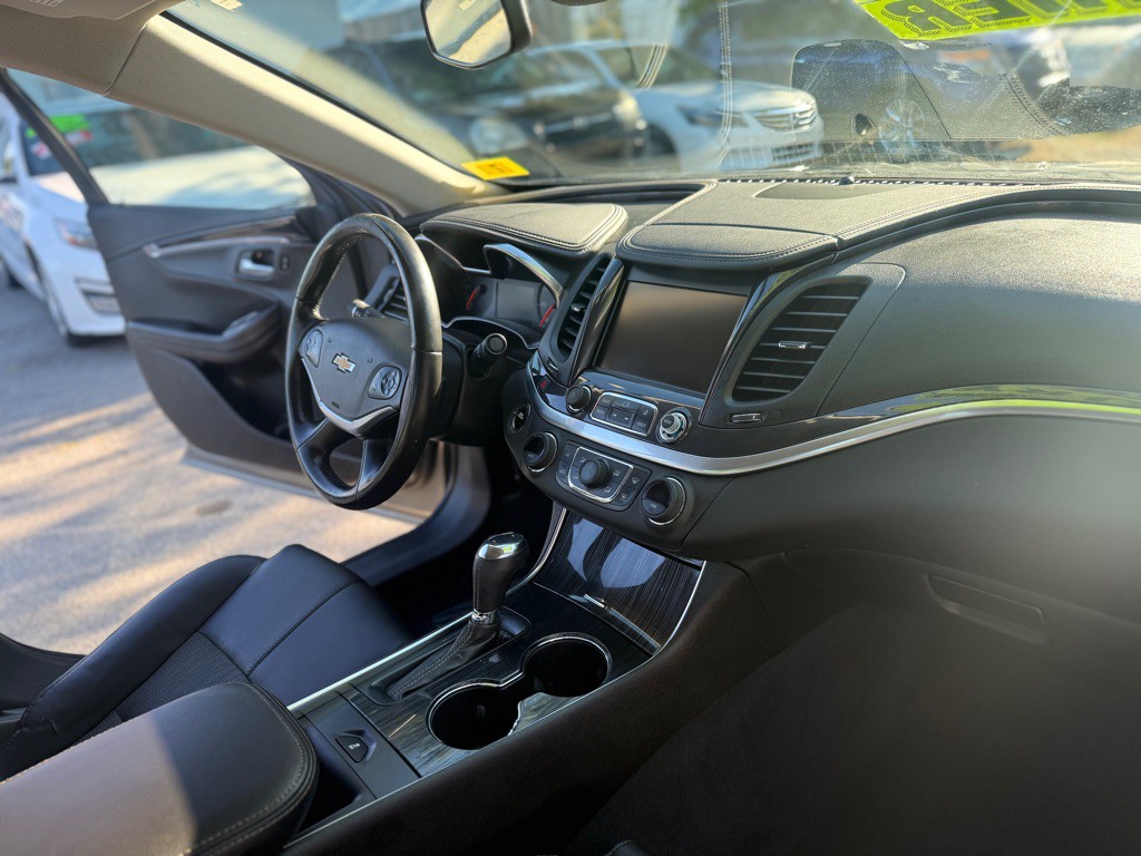 2018 Chevrolet Malibu Image 11